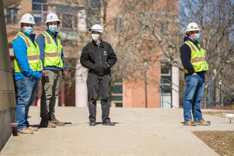 Road work employees on the UNH campus